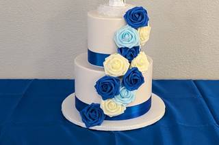 Darla's Cakery - 10