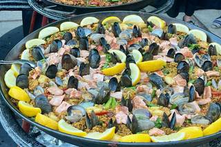 Paella Time - 10