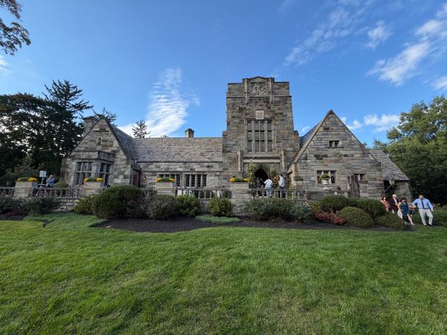 Merion Tribute House - 1