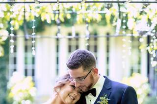 Cameron & Fairbanks Floral Design - 14