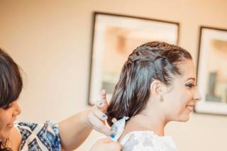 Willow and Lace Hairstyling - 120