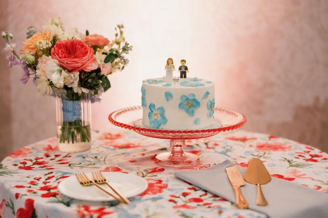 Incredible Edibles Bakery - 1