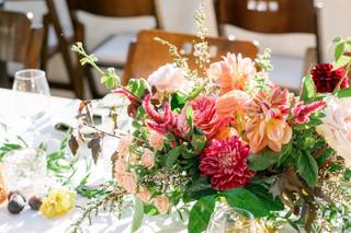 Precious and Blooming Floral Design - 15