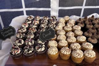 Frosted Swirl Cupcakes - 53