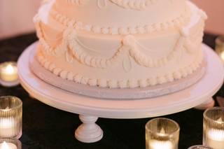 Incredible Edibles Bakery - 17