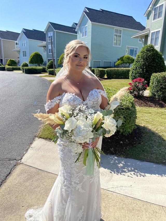Dar-Lynn's Bridal & Formal Wear - 2