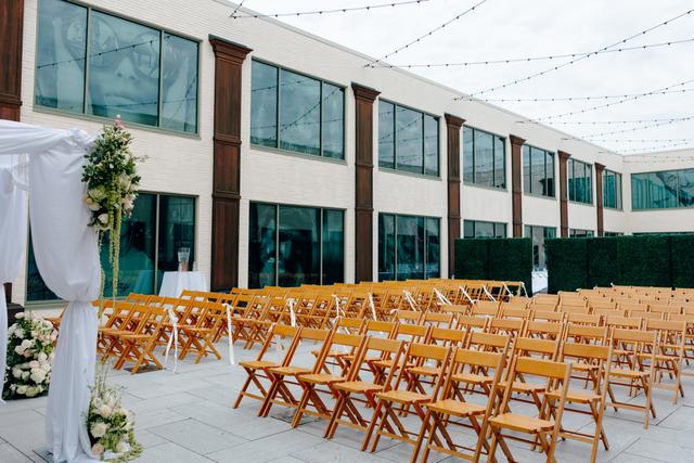 Bottleworks Hotel - 4