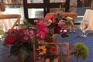 Fleur De Lis Florist - 70