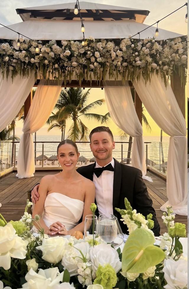 Forever Us Destination Weddings & Honeymoons - 2
