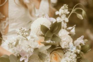 Greens & Beans Florist - 9