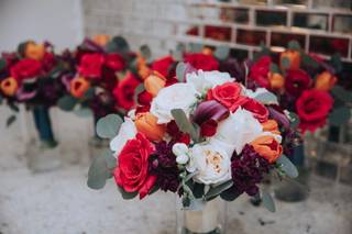 A Man and A Woman Floral Design - 69
