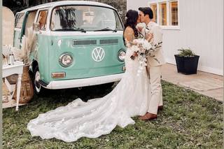 WildHearts Photo Booth Bus - 10