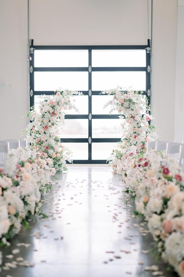Lily Ever After: Floral Arch Rentals - 4
