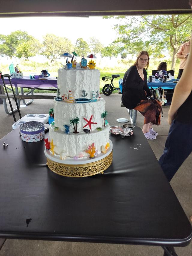 Hodell's Cake Shop - 4