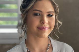 Lizzie Ibarra Hair & Airbrush Make-up Artist - 81