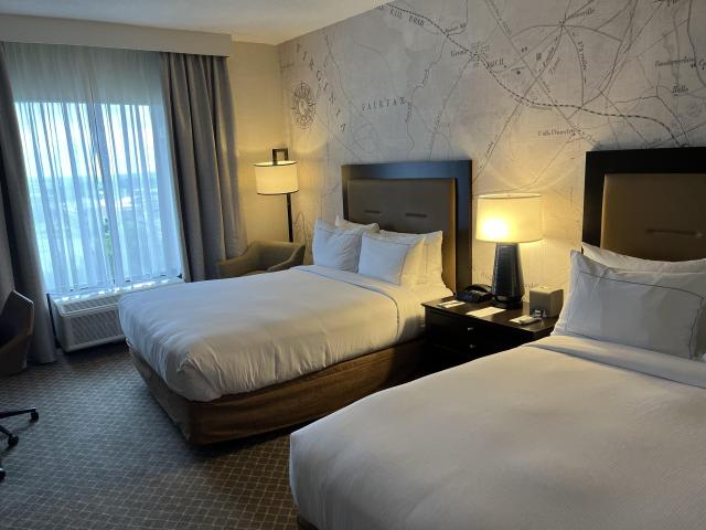 DoubleTree Tysons Corner - 1