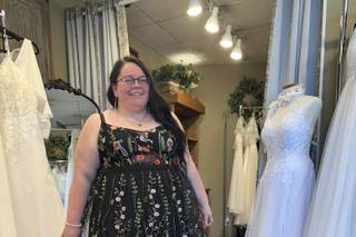 Red Brick Cottage Curvy & Plus Size Boutique & Bridal - 5