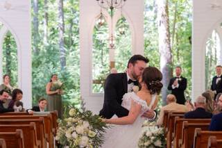 Linen and Lace NC, LLC - 8