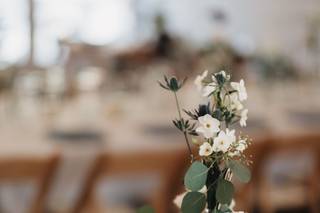 Dixon Florist & Gift Shop - 12
