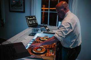 Must Be The Music DJ's - 28