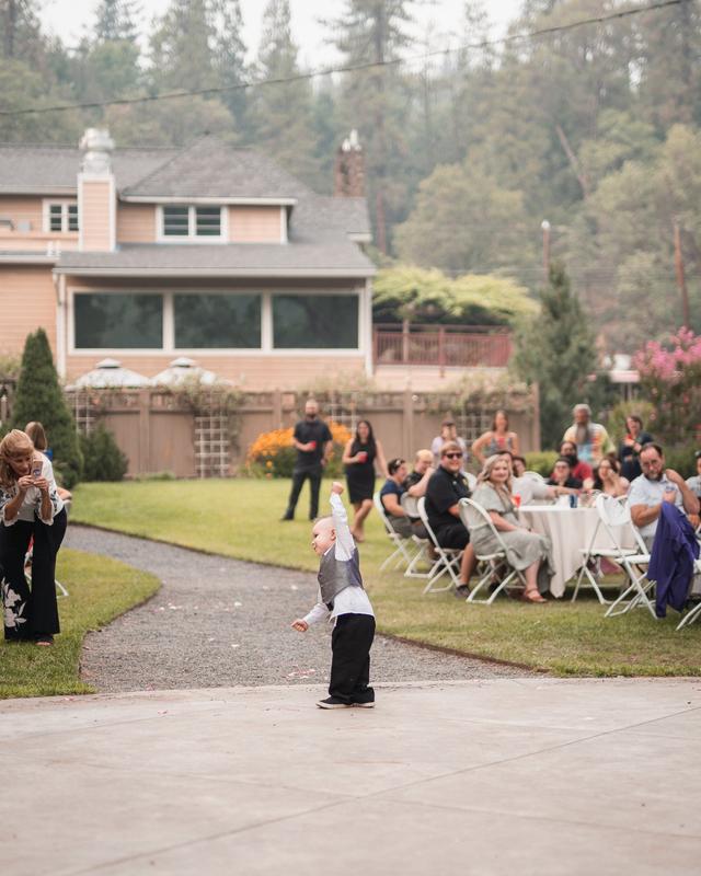 Rogue River Lodge - 2