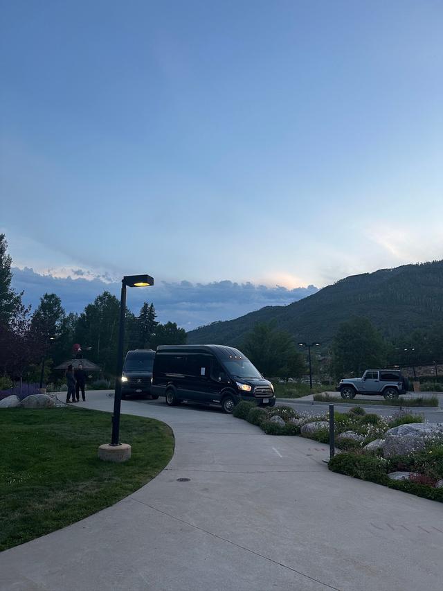 Summit Black Car - 1