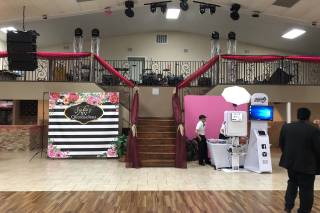 Houston Flashy Photo Booth - 1