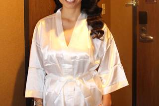Karen Adriana Hair & Makeup Artist - 10