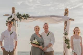 Simple Weddings - 9