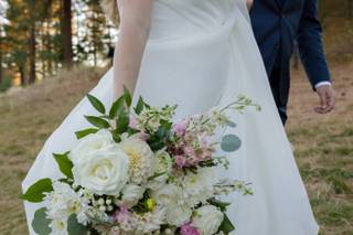 Awesome Blossom Floral Design - 5