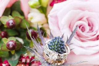 A Man and A Woman Floral Design - 15