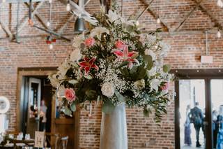 Lisa Foster Floral Design - 10