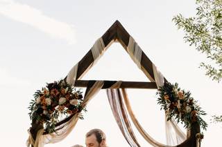 Lake Elsie Wedding Barn - 9
