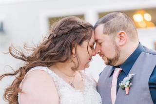 Sydni Media - 24