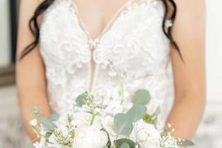 Linens & Flowers Design - 117