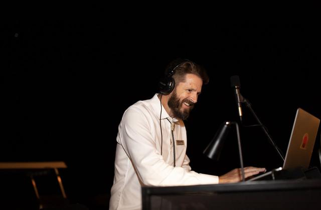 Hans Hutchison DJ & Guitarist - 3