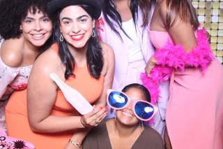 Pro Mirror Photo Booth - 9