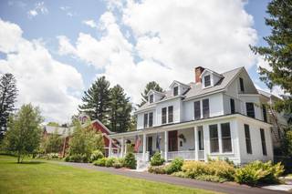Inn at Manchester Celebration Barn - 34