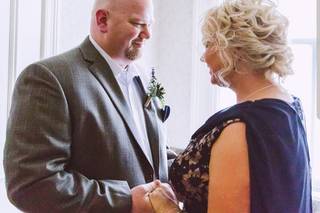 Angela Lynn Photos - 18