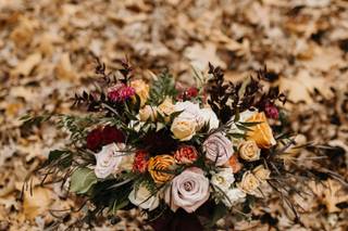 Samantha Greenfield Designs in Floral Artistry - 51