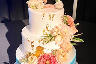 Petri's Floral & Boutique - 5