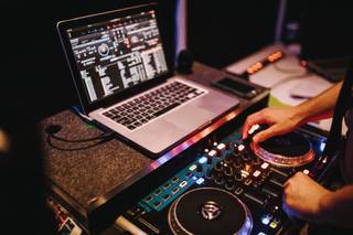 Drew Behringer | DJ + Guitarist + Singer - 23