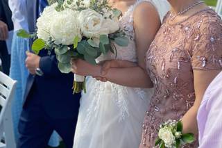 Mari Marry Makeup artist & Hairstylist - 11