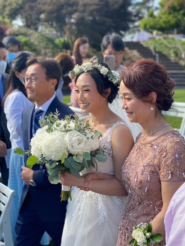 Mari Marry Makeup artist & Hairstylist - 1