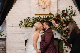 Mankin Mansion Weddings & Events - 16