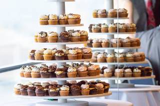 Midnite Confections Cupcakery - 6