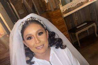 Alana's Vanity Makeup Artistry - 9