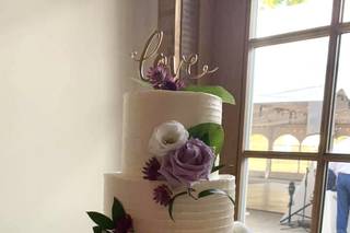 Clara's Custom Cakes - 7