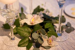 A Man and A Woman Floral Design - 57