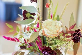 Blooms Reston Floral - 73